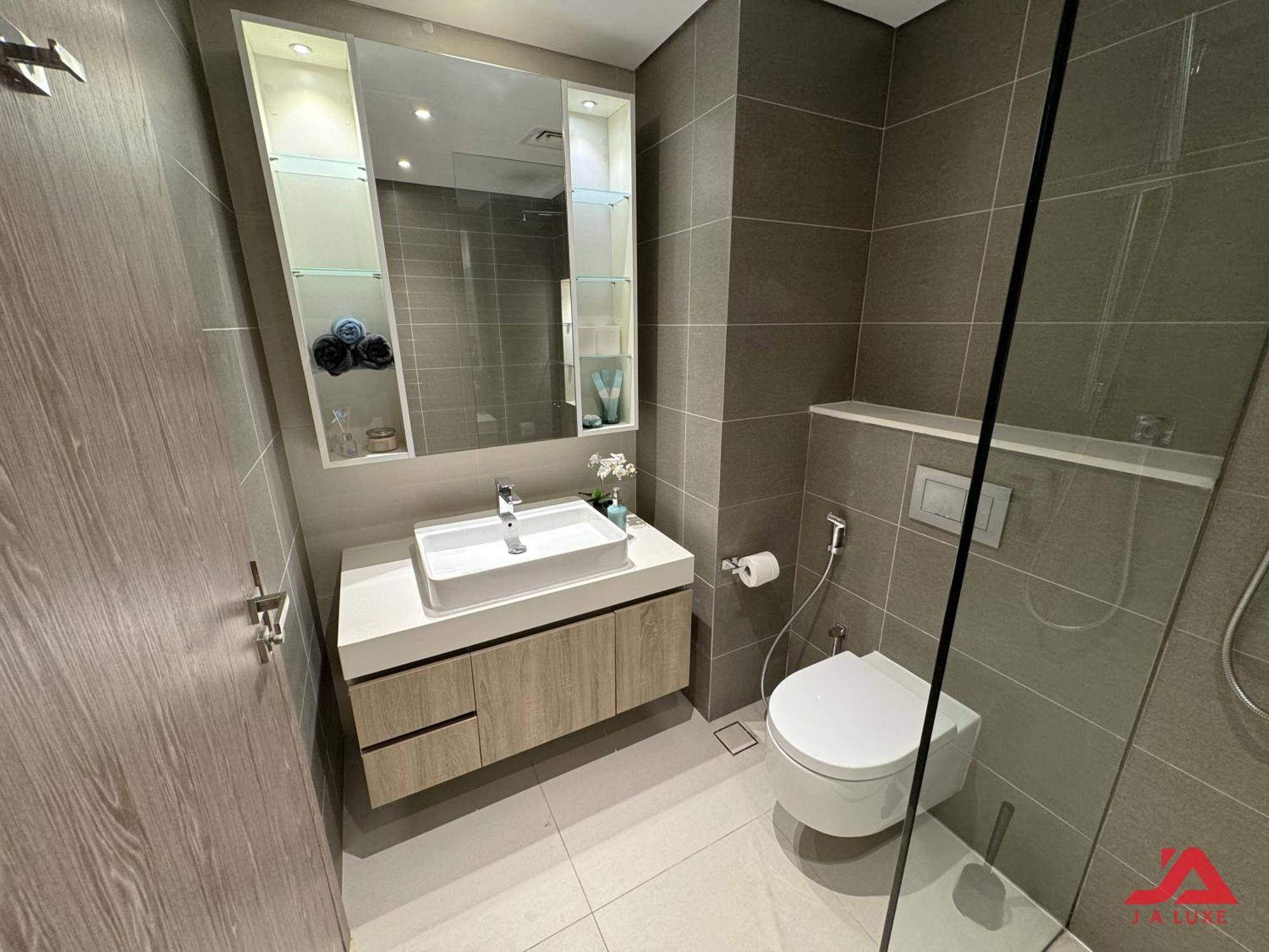 Cozy Sea View Apt In Liv Residence Tower, Dubai Marina Cozy Marina & Sea View Apt In Bay Central Tower With Modern Gym & Pool, Steps To Jbr Beach & Metro Bagian luar foto